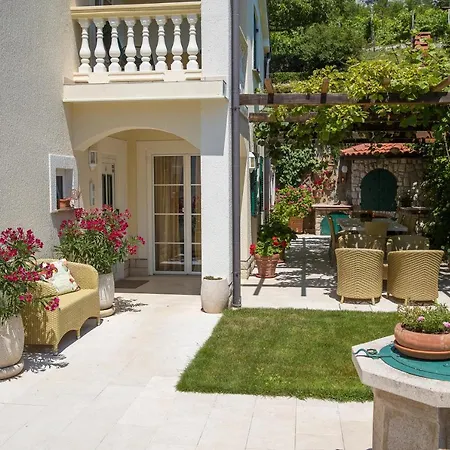 Vinodolsun Mediterran Villa